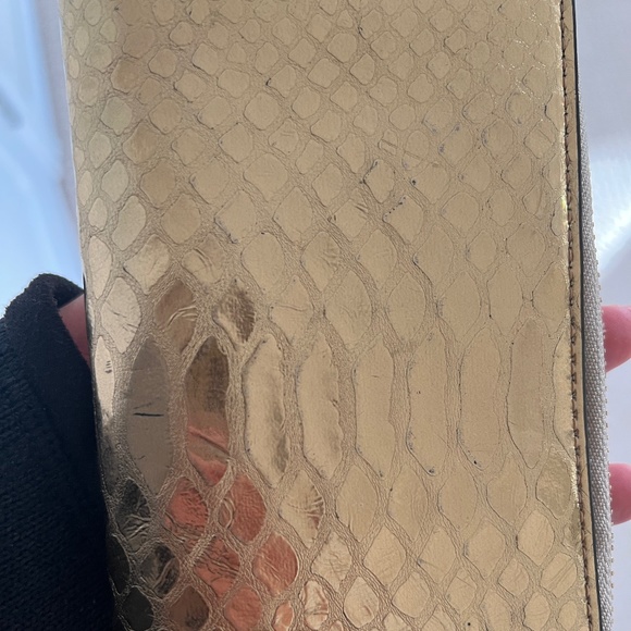 Michael Kors Wallet - Picture 4 of 7